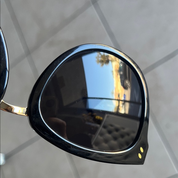 Stella McCartney Black Cat-Eye Sunglasses stylish flair - Picture 16 of 16
